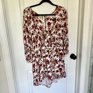 American Eagle Floral Flutter Sleeve Romper